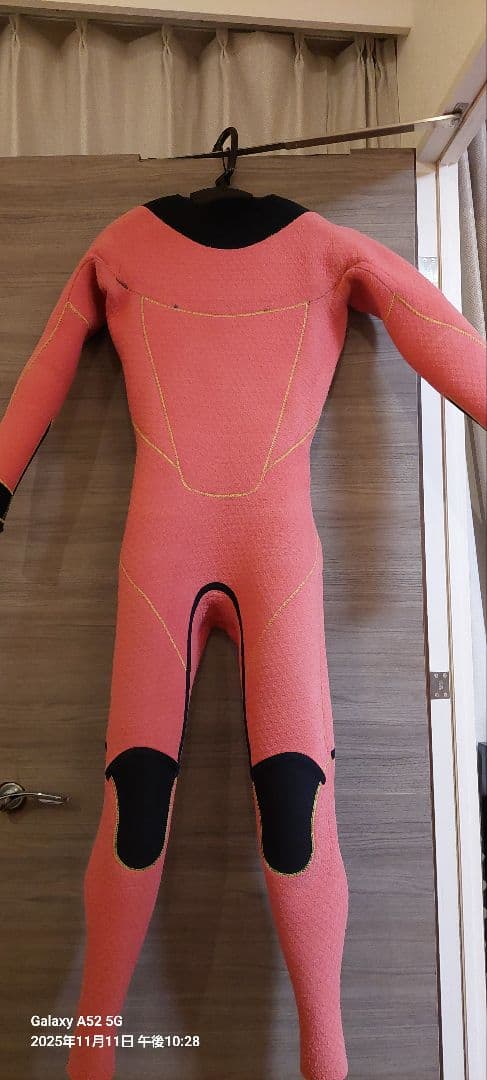 BEWET ブラック　セミドライスーツ 長袖