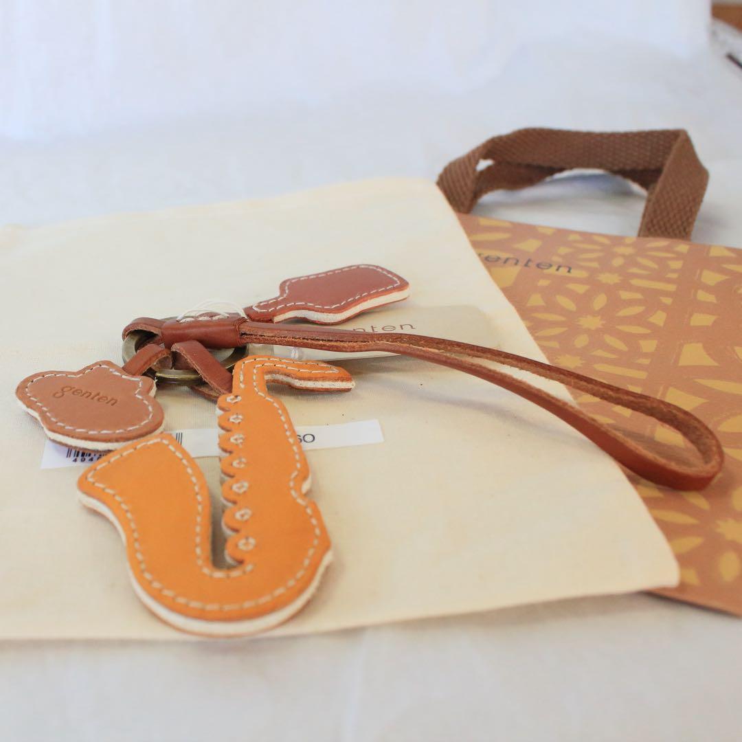 genten ゲンテン　☆未使用☆ ワクワクチャーム　サックス　40864