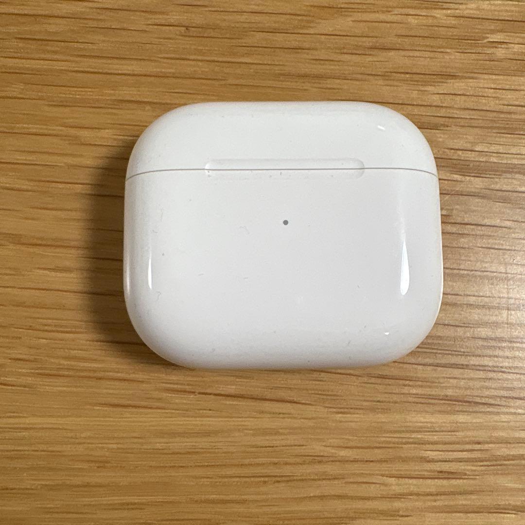 第3世代 AirPods MME73J/A イヤホン充電ケース付き 中古