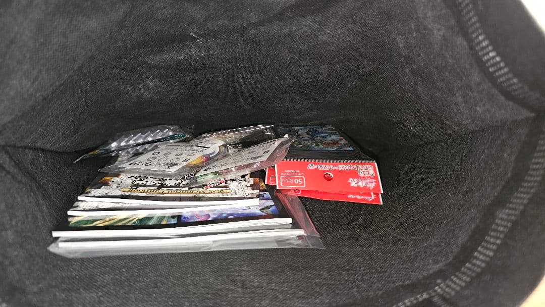 蟲神器引退　在庫処分　カード2000枚以上　プレイマット　スリーブなど