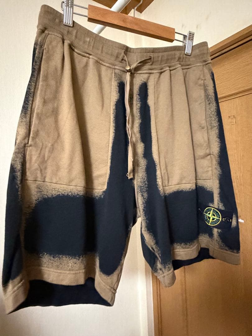 STONE  ストーンアイランドショートパンツ