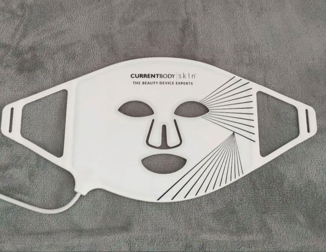 極美品　CURRENTBODY LEDライトセラピー マスク