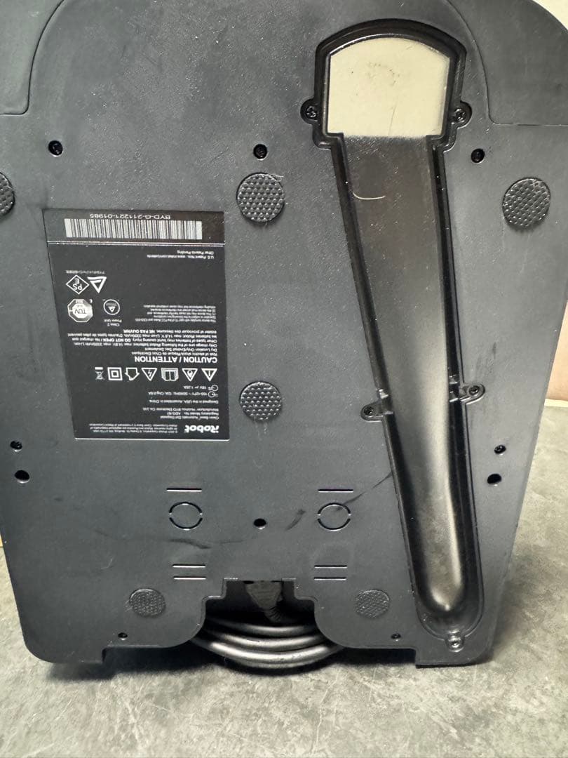 iRobot Roomba j7+ 本体 クリーニングベース付き