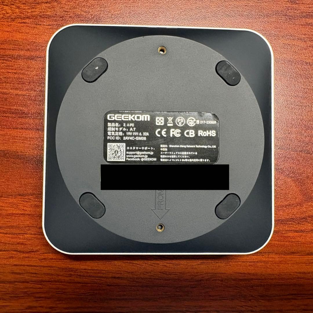 値下げ 美品 GEEKOM A7 R9 7940HS メモリ32G 2TB