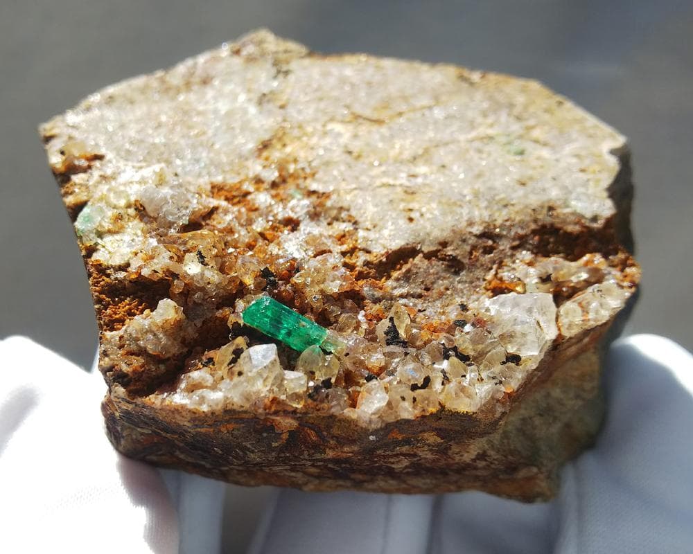 366 エメラルド＆クォーツ アフガニスタン産