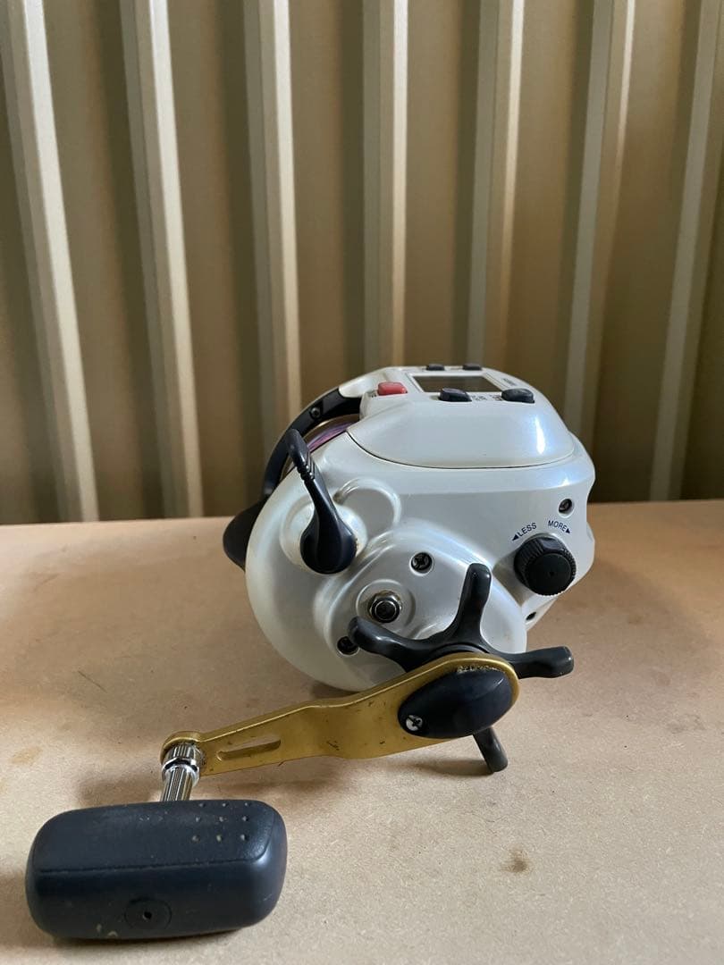 SHIMANO 電動リール 電動丸　4000R