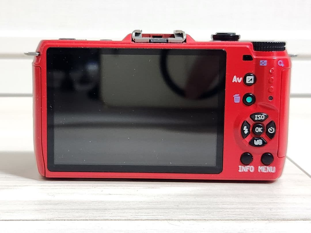 PENTAX Q10 レッド ズームレンズ付