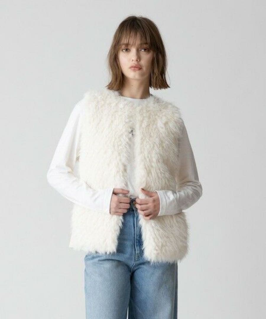 allureville ジャガードフェイクファーコンビニットジレ¥27,500