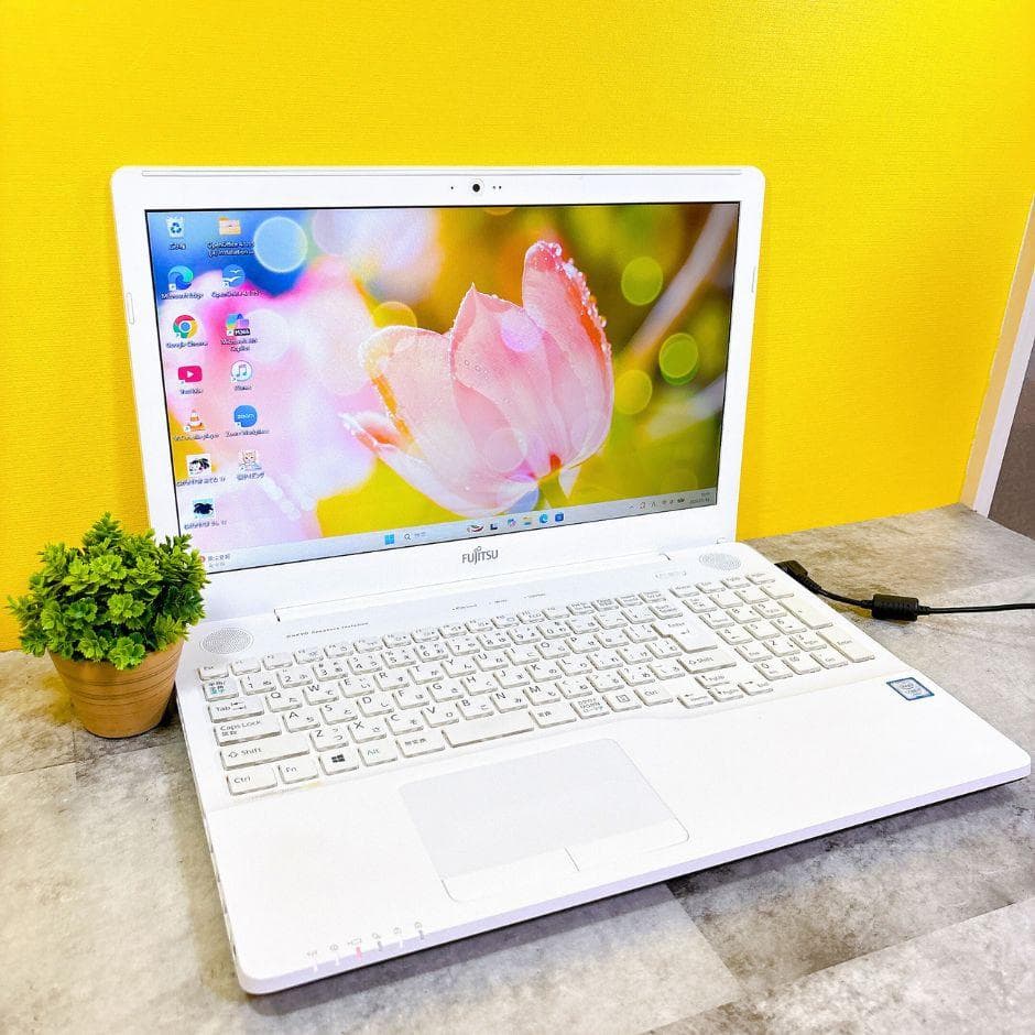 ⅰ7✨快適SSD✨Windows11 カメラ付き 薄型ノートパソコン 仕事や趣味