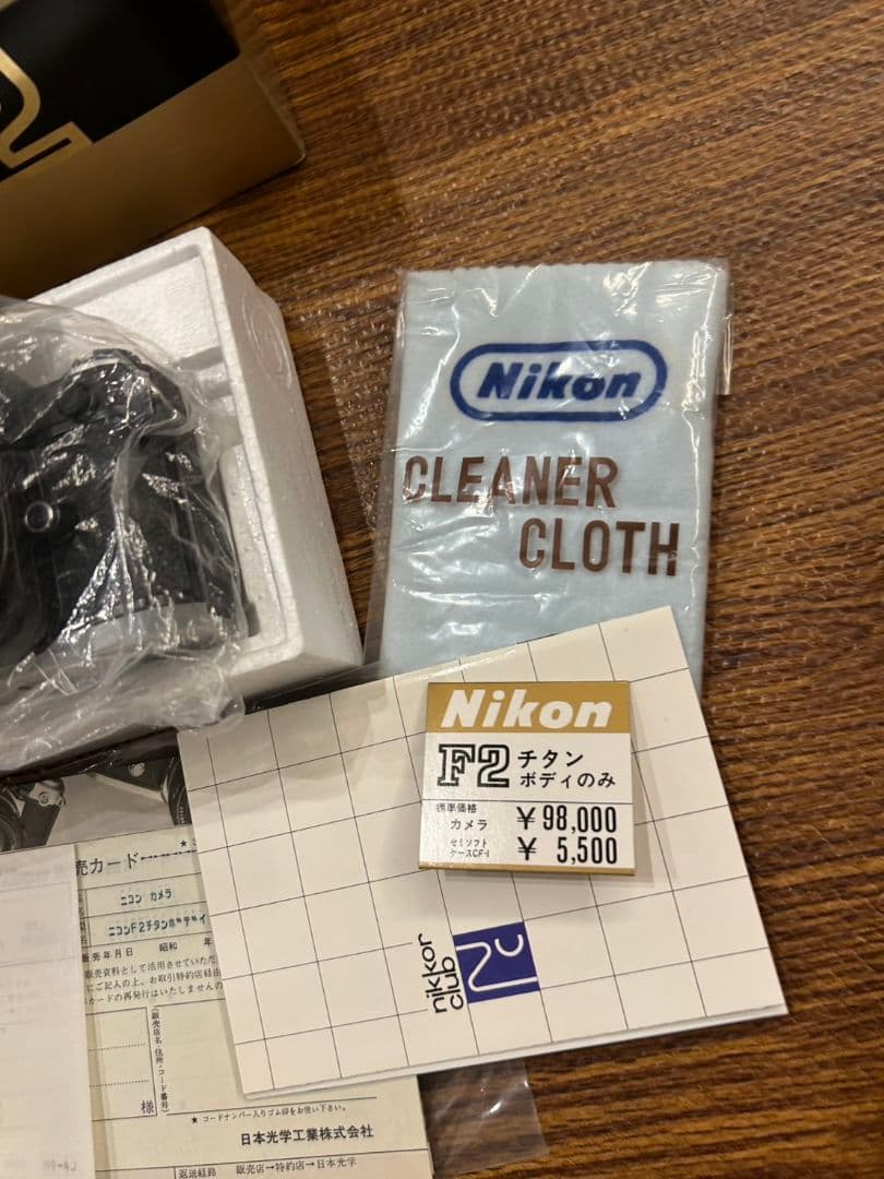未使用　美品　ニコン Nikon フィルムカメラ ボディ F2 ブラック カメラ