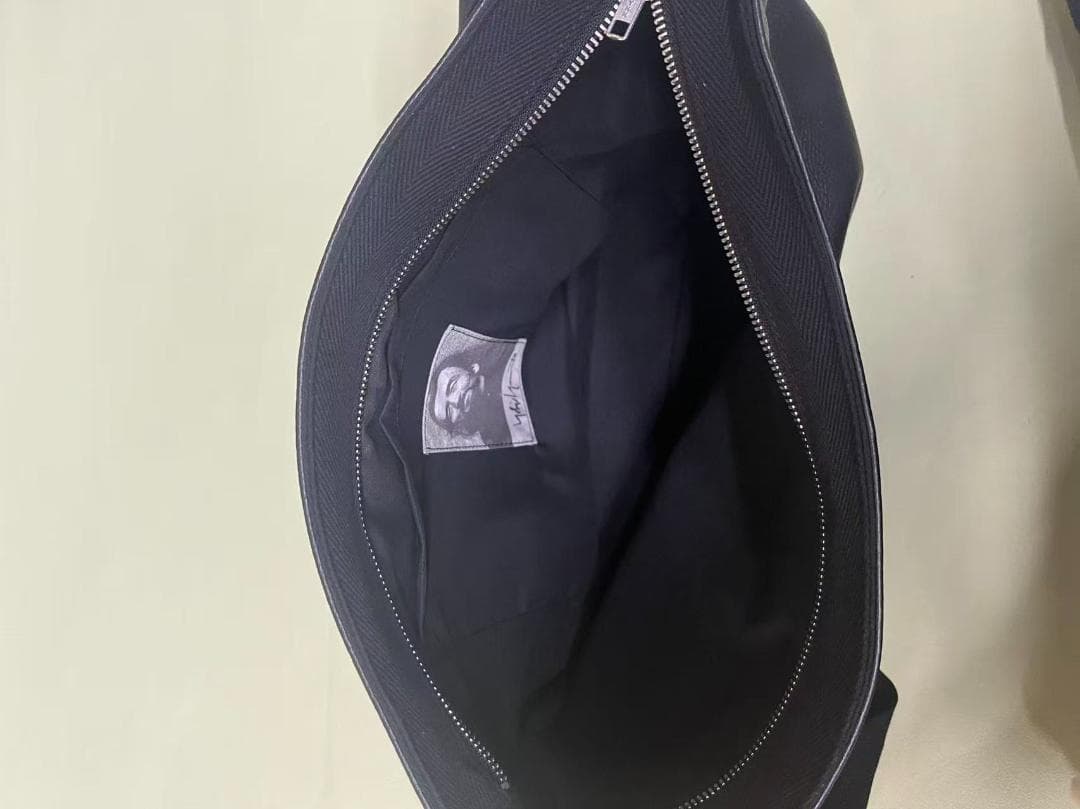 ヨウジヤマモト NOVELTY LEATHER CROSSBODY