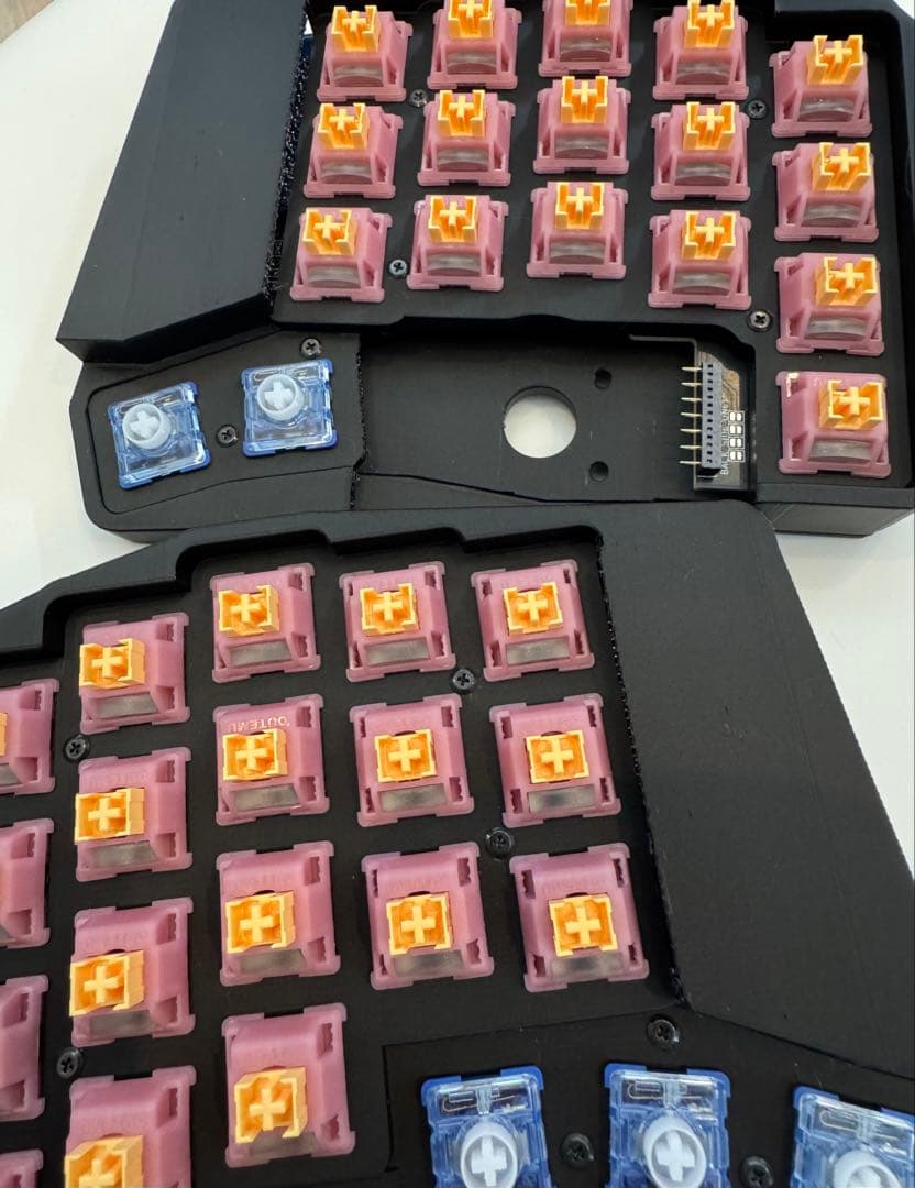 【新品】keyball39 ケースマウント構造lofree HADES