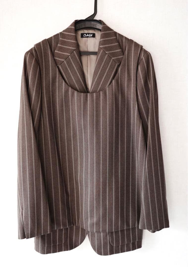 ハチ公　CLASS 100 carnations & japanes