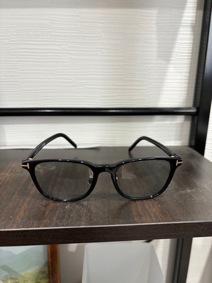 TOM FORD ブラックサングラス ほぼ新品