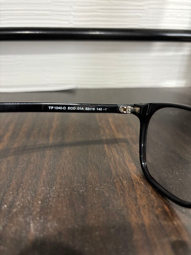 TOM FORD ブラックサングラス ほぼ新品
