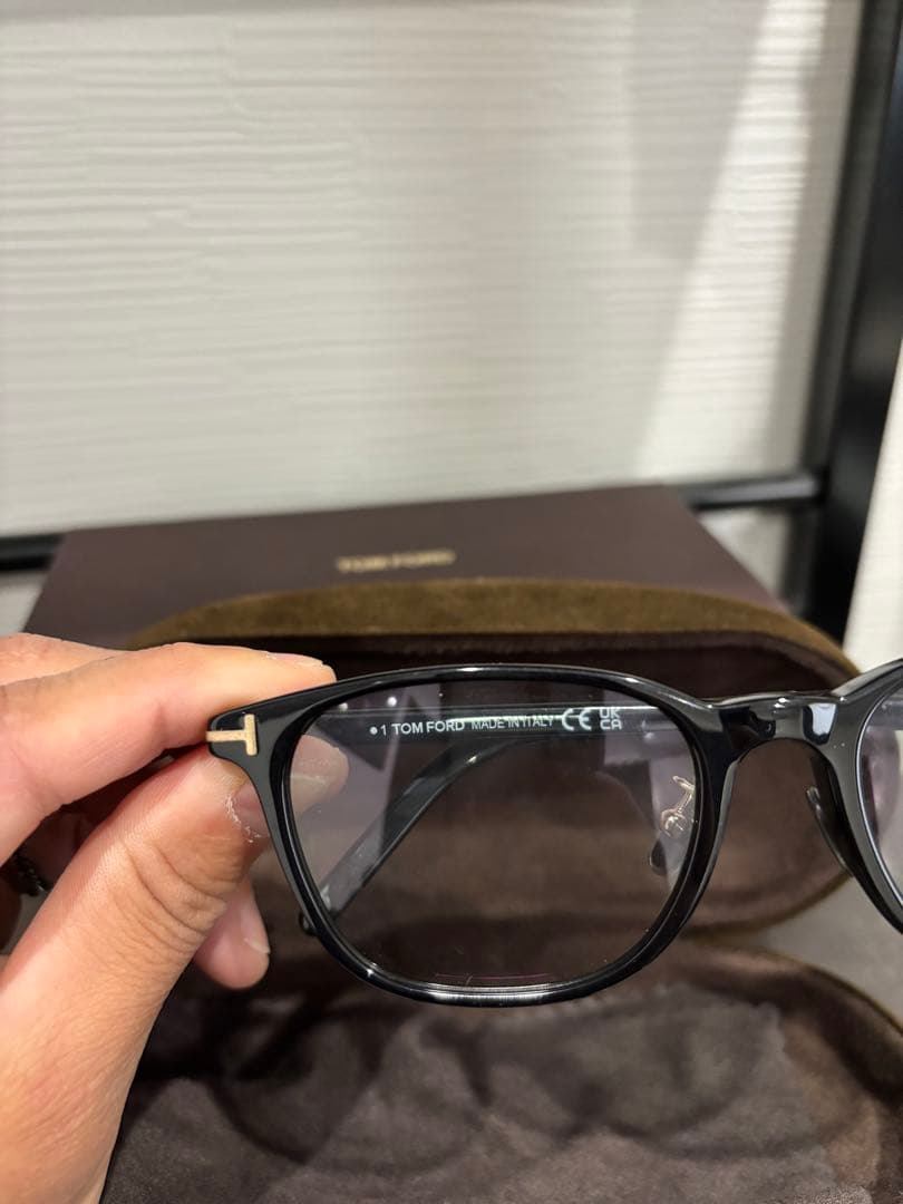 TOM FORD ブラックサングラス ほぼ新品