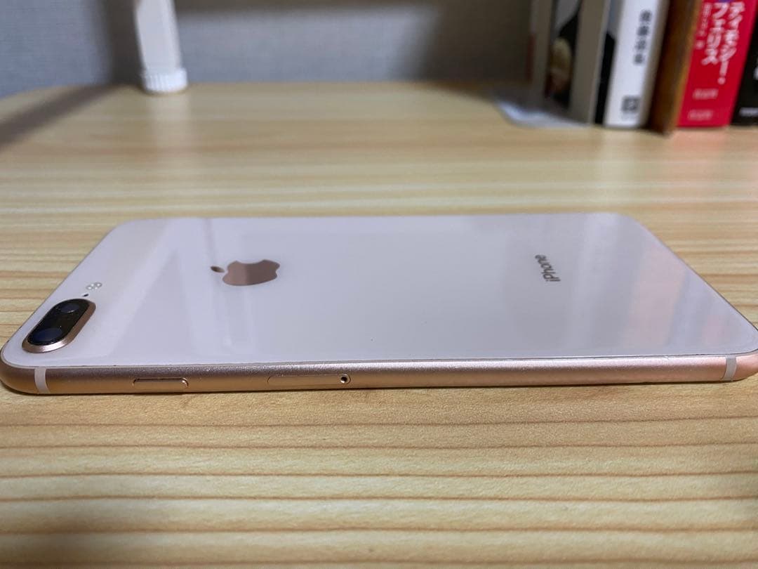【完動品】iPhone8 plus 256GB シャンパンゴールド simフリー