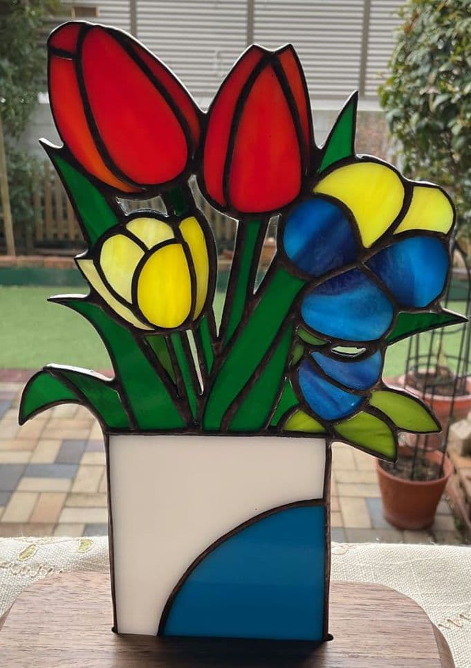 ステンドグラスパネル　チューリップとパンジー