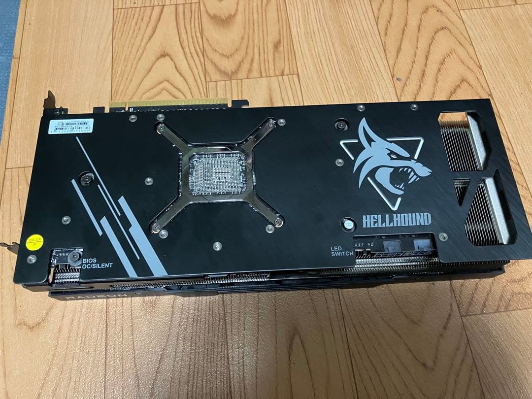 AMD RADEON RX7900XTX hellhound グラフィックボード
