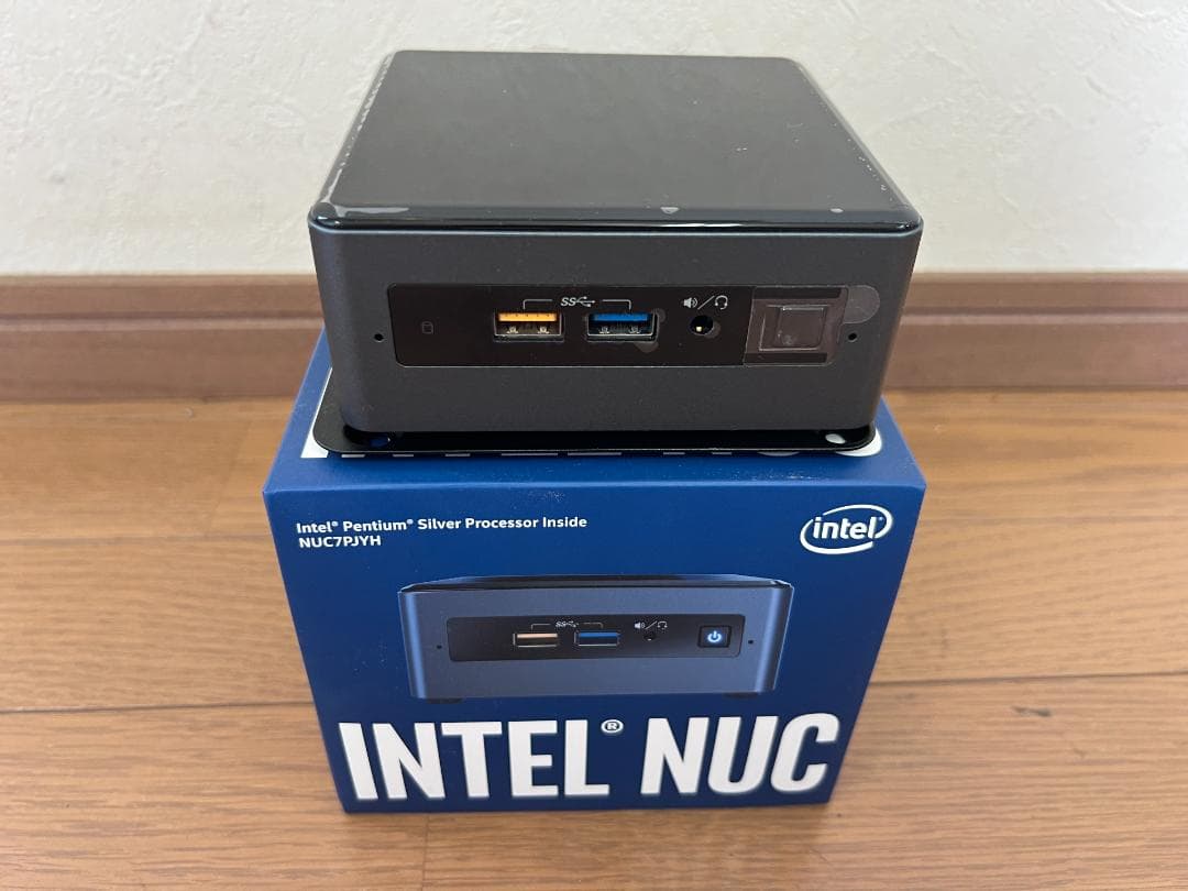 Intel NUC キット BOXNUC7PJYH