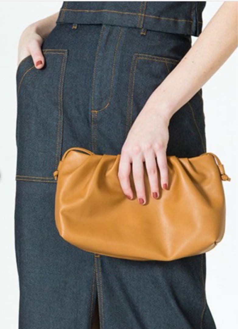 ✨最終値下げ✨アルアバイル　ショルダーバッグ　グリーン緑　クラッチバッグ