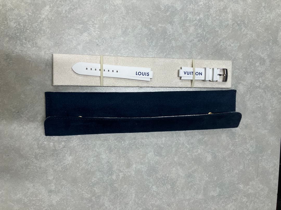 LOUIS VUITTON ホワイトラバーベルト