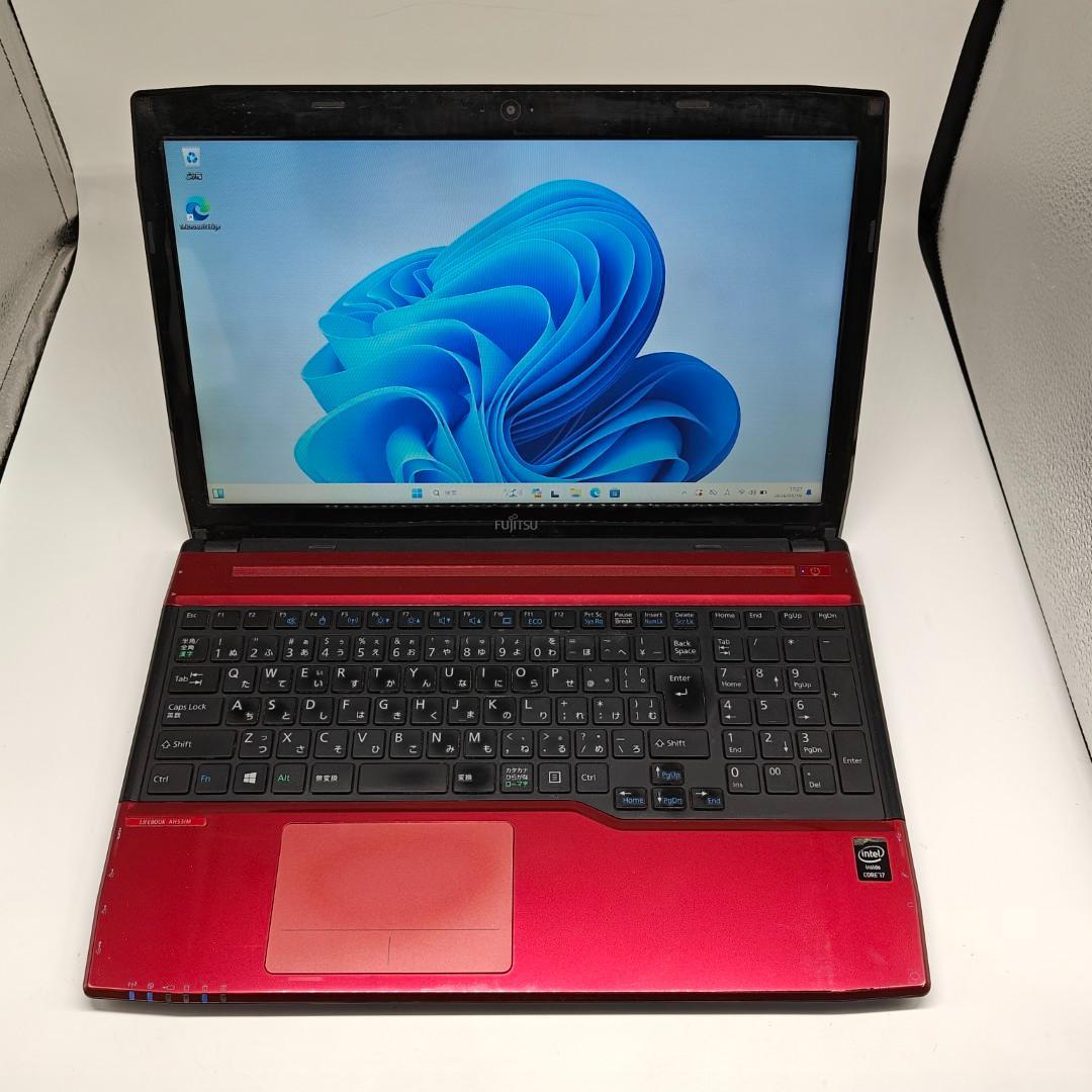【富士通】LIFEBOOK 高速i7 SSD256GB 8GB 赤 ノートPC