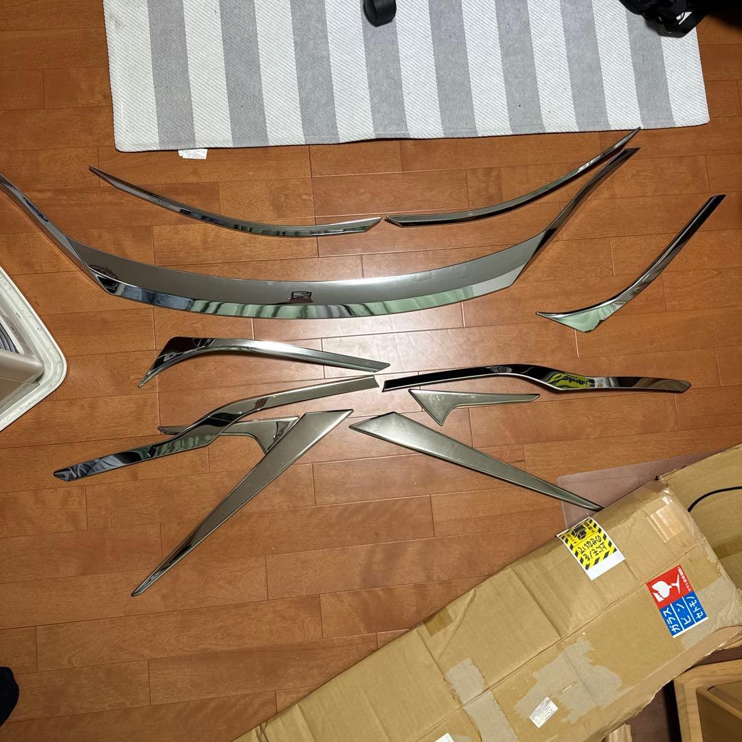 トヨタ 80系ハリアー　メッキパーツ