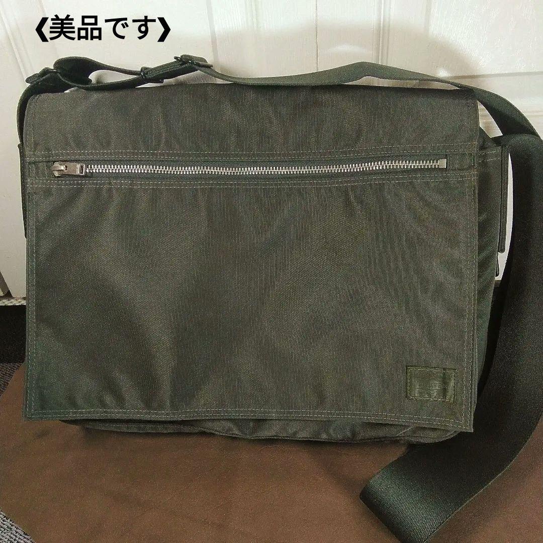 PORTER⁄LIFTショルダーバッグ カーキグリーン