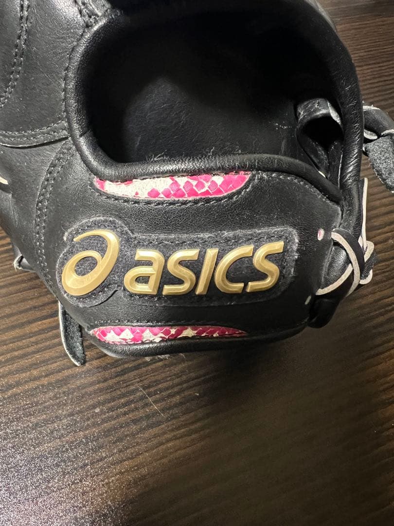 asics 軟式投手用 軟式グローブ 黒 即戦力
