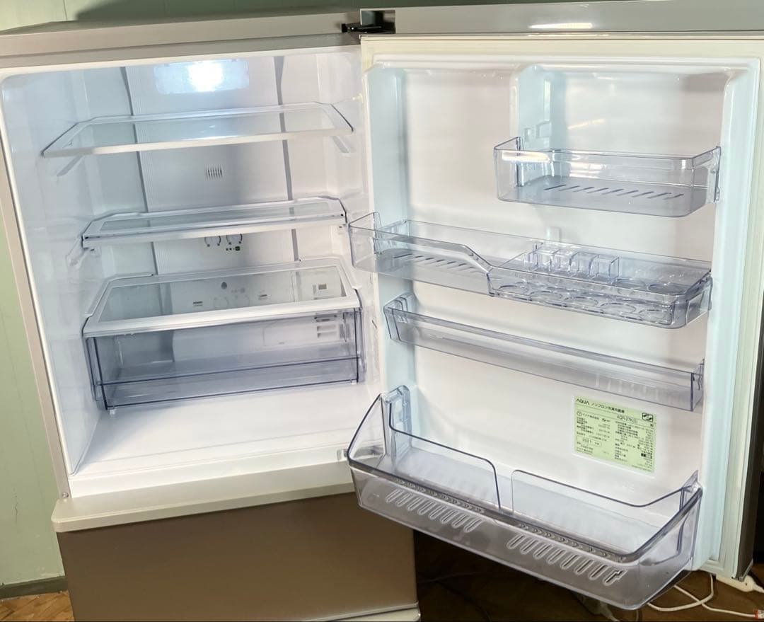 【送料込み】AQUA 冷蔵庫 中型 AQR-27K 272L 2021年 3ドア