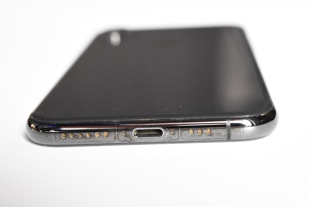 iPhone XS 256GB SIMフリー 残債なし バッテリー79%