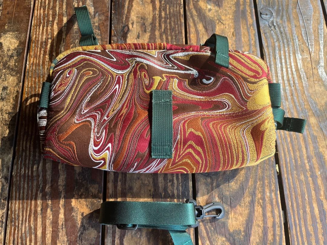 Rapha ラファ　ハンドルバー　バッグ　アピデュラ