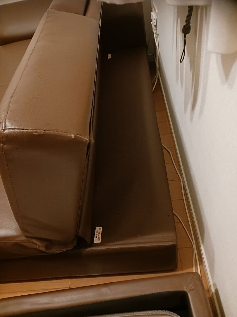 ブラウン ソファベッド センターコンソール付き、収納スペース付き