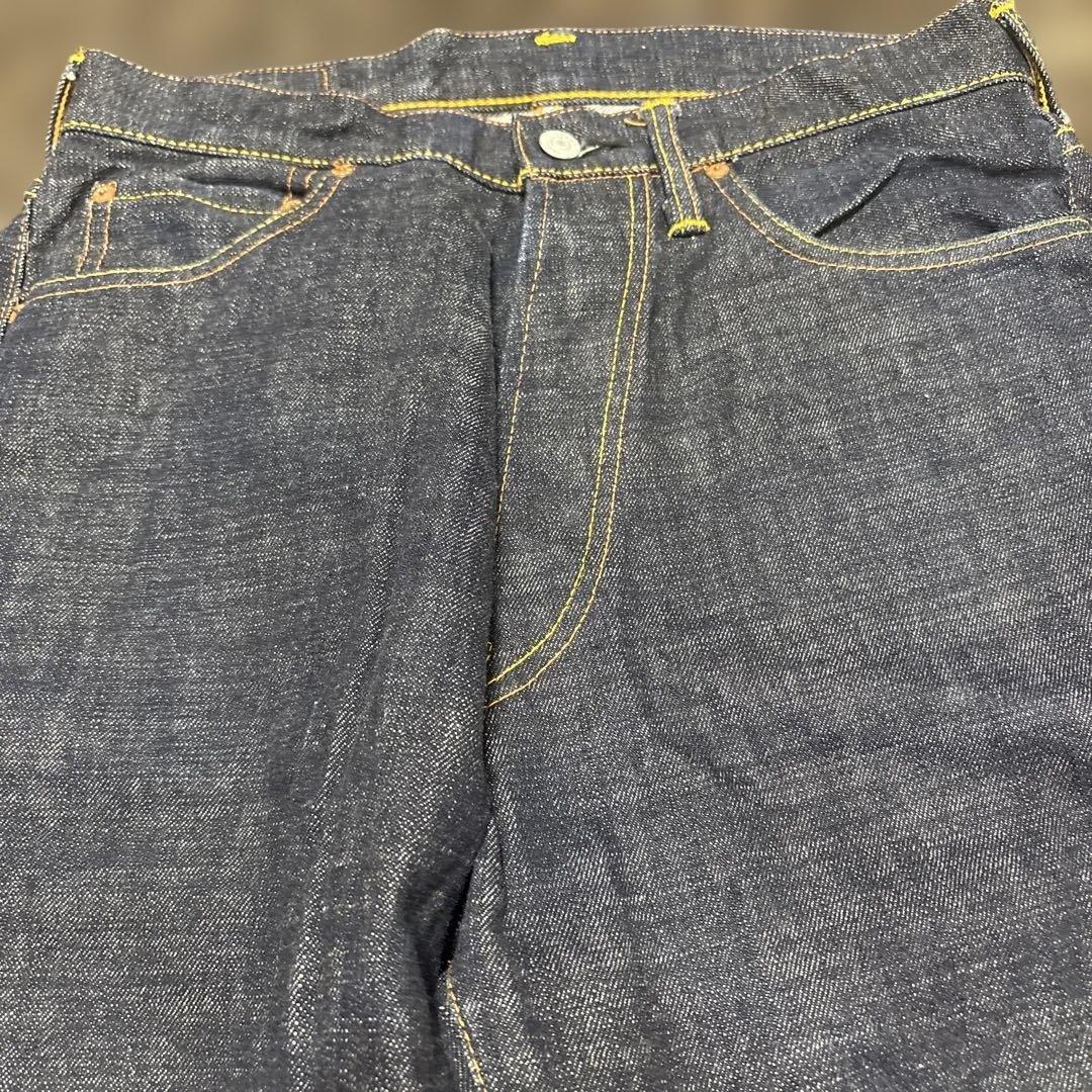 売*り様 美品　エヴィス　ストレートデニム バックポケットデザイン