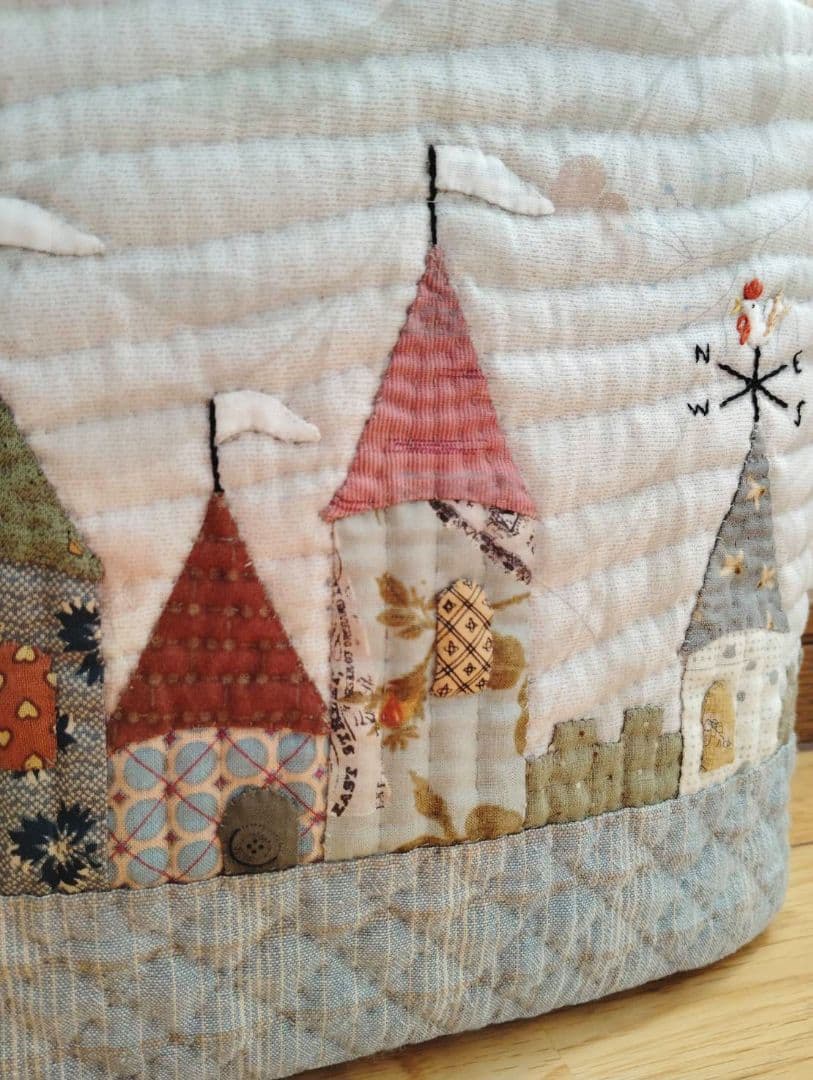 「 風見鶏の見える街 」トートバッグ パッチワーク ハンドメイド テシゴト