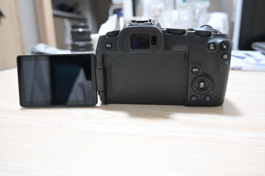 Canon EOS RP + RF16mm F2.8 STM +19ヶ月保証