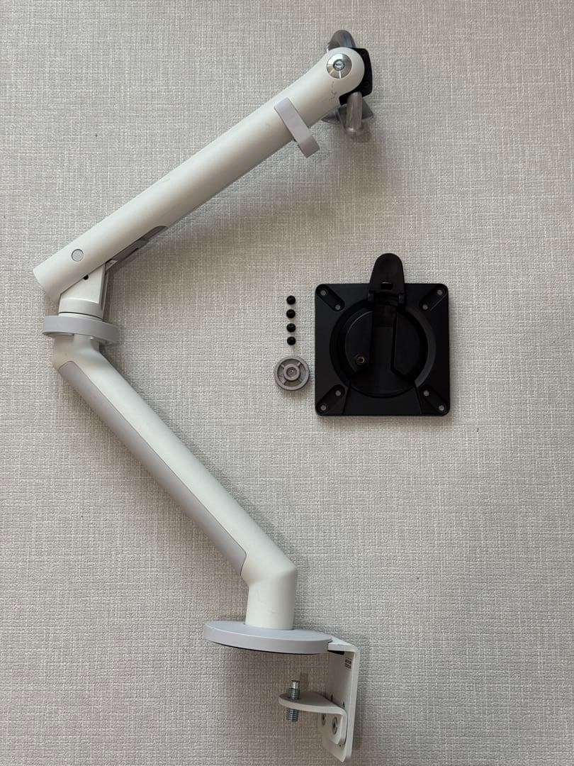 ハーマンミラー CBS モニターアーム FLO ホワイト