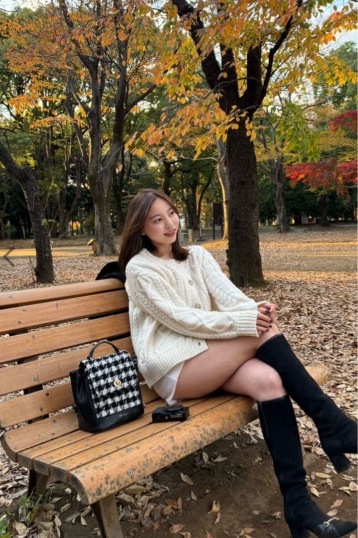 新品未使用　Herlipto H Boa Cable Knit Cardigan