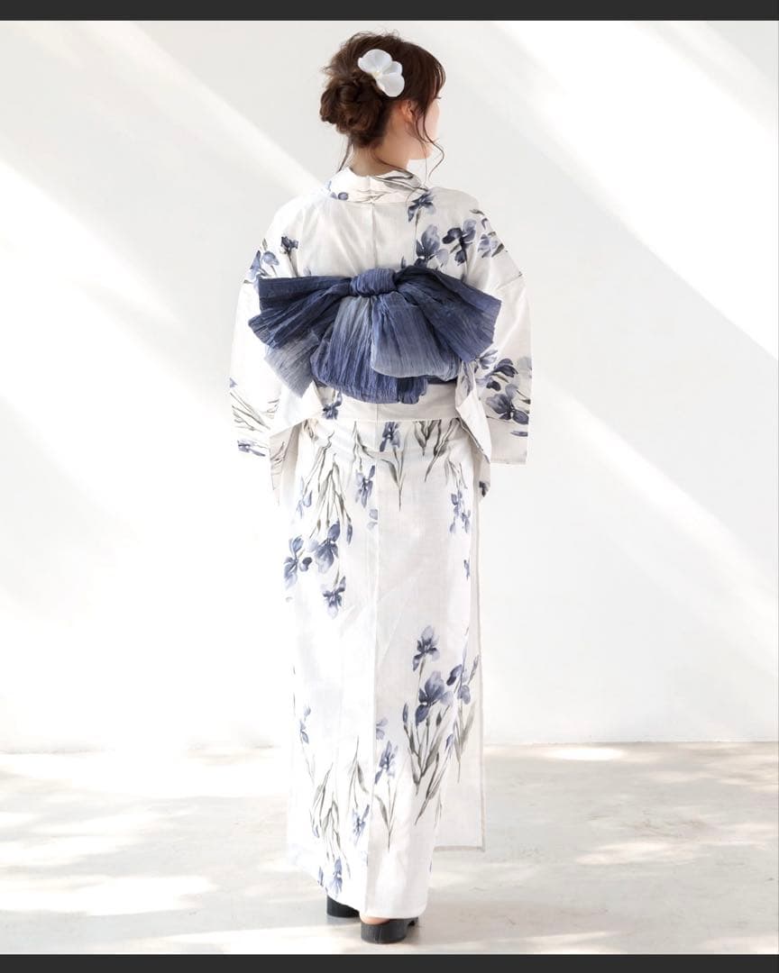 浴衣・帯セット 白地に青い花柄