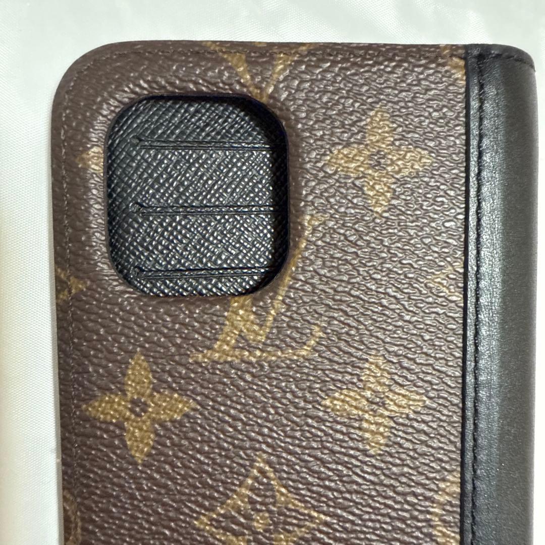 ルイヴィトン　モノグラム 手帳型スマホケース　iPhone11