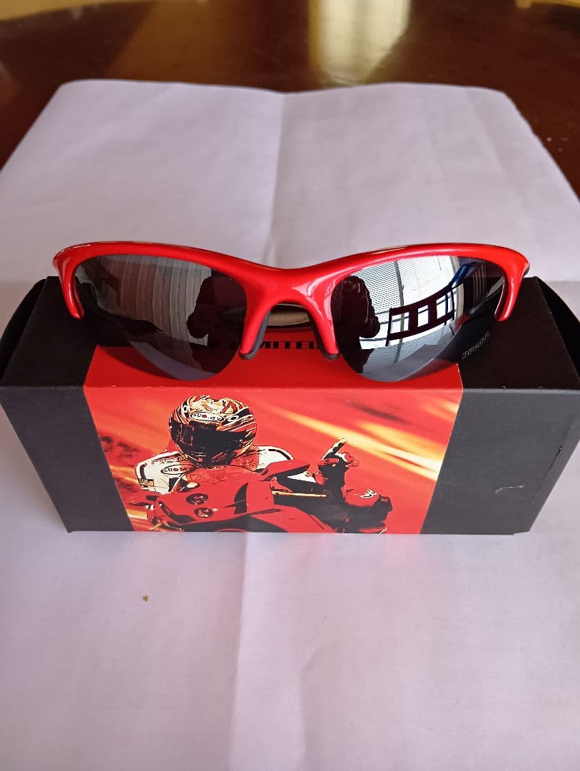 Ducati Oakley サングラス レッド