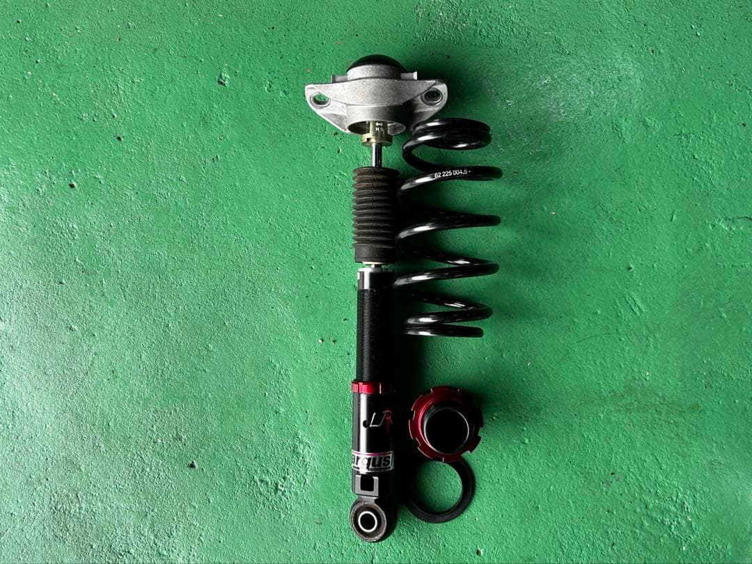 カローラスポーツ　zwe211h 車高調　ラルグス