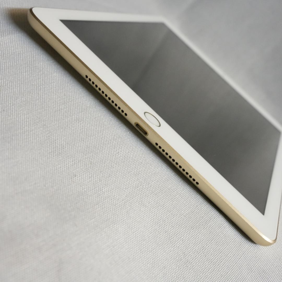 iPad （第５世代）Wi-Fiモデル 32GB ゴールド（充電器 ケース付き