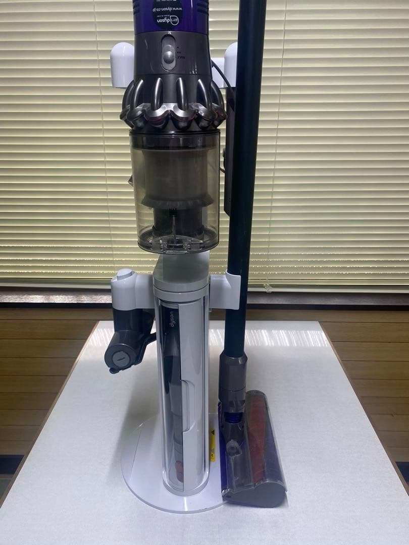 Dyson キャニスター掃除機 本体　ジャンク品