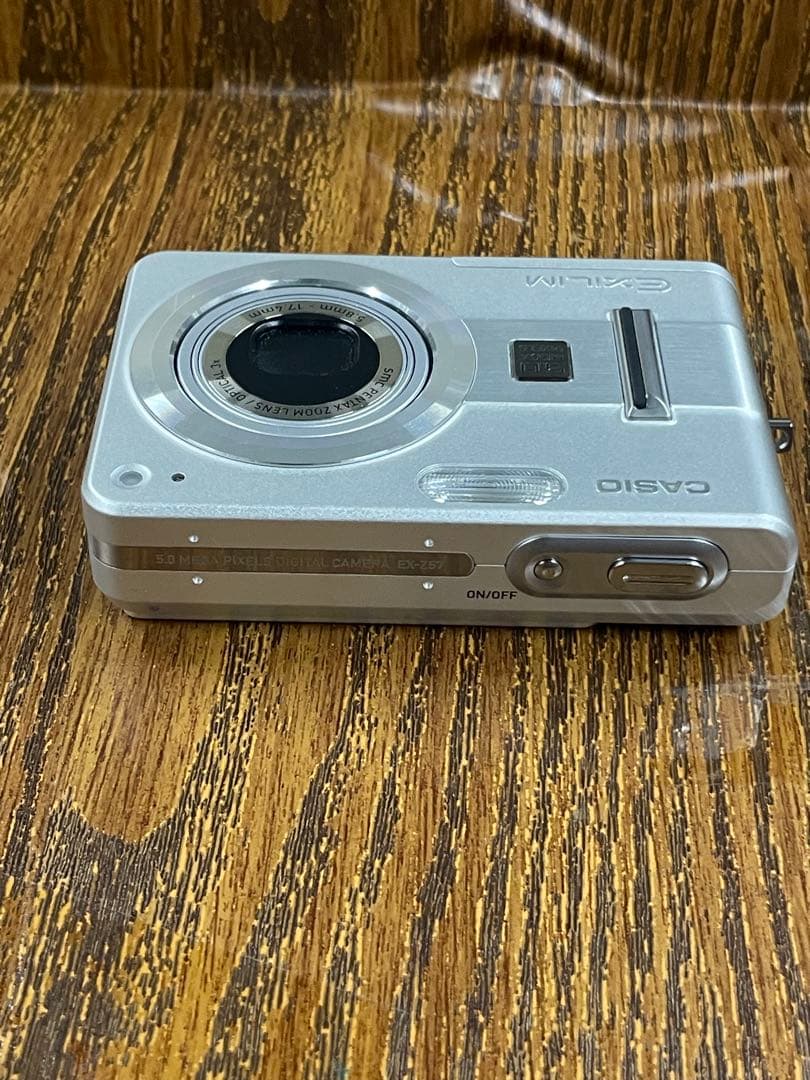 CASIO カシオ オールドデジカメ EXILIM EX-Z57