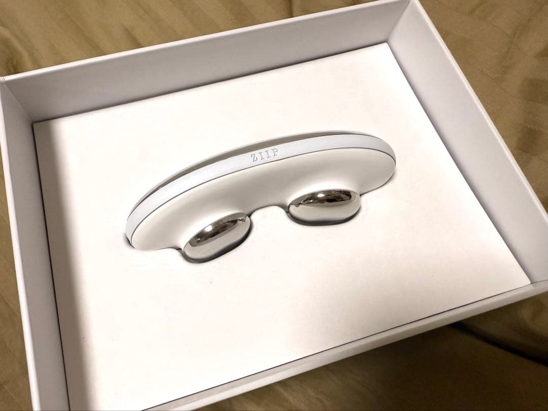 リ*コ様 夏セール！カレントボディ 美顔器 ZIIP HALO マイクロカレント