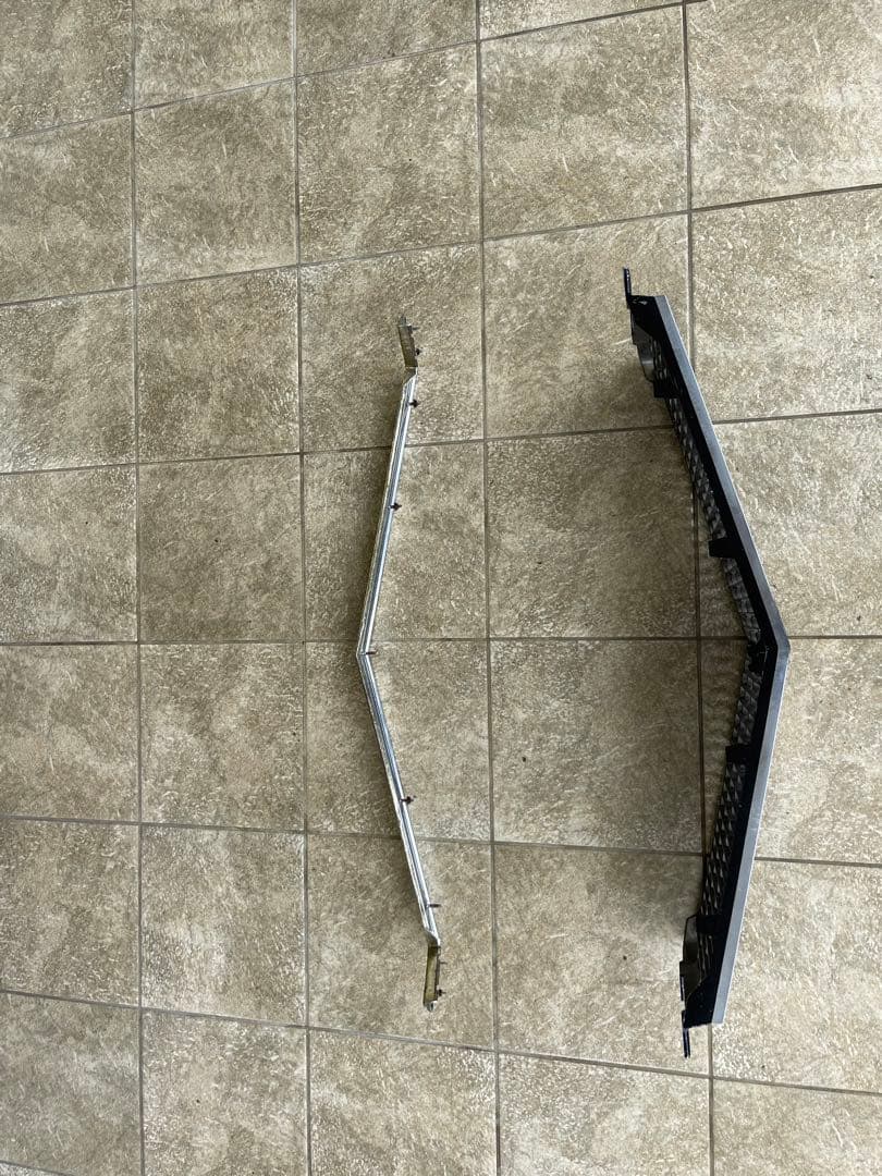 cadillac 91純正グリル　角キャデ　フリートウッド　ブロアム