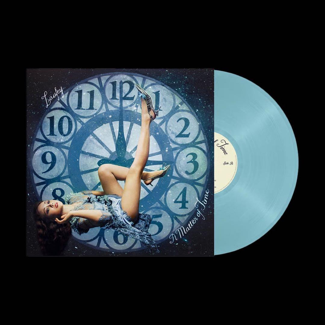 新品 直筆サイン入り Laufey / A Matter of Time