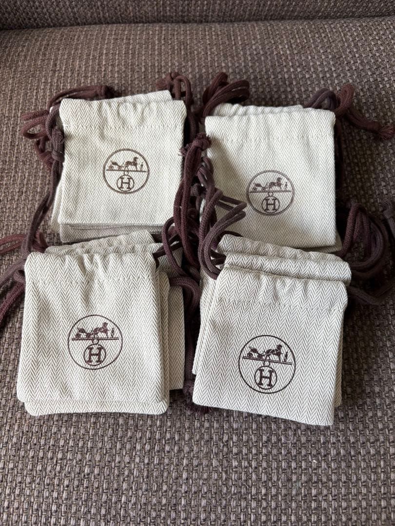 正規品　美品エルメス 巾着 保存袋 ポーチ 小物入れ（9x9cm）20枚セット